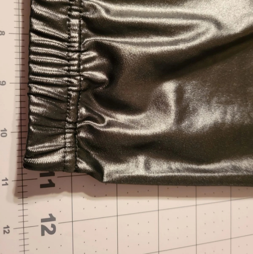 Shiny black Leggings Size SMALL 
Never worn